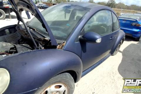 Photo of 2003 Volkswagen Beetle