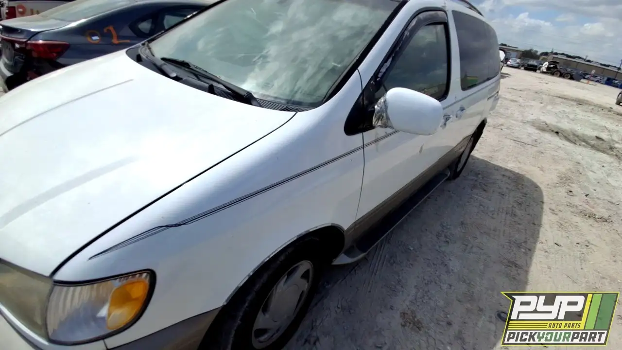 Photo of 2002 Toyota Sienna