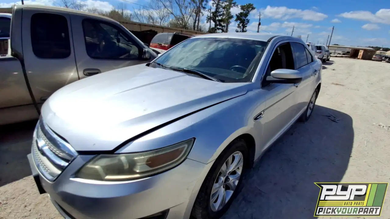 Photo of 2011 Ford Taurus