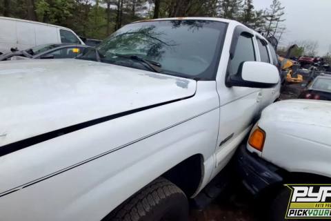 Photo of 2002 Chevrolet Tahoe