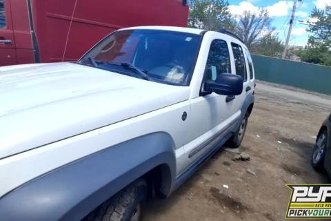 Photo of 2005 Jeep Liberty