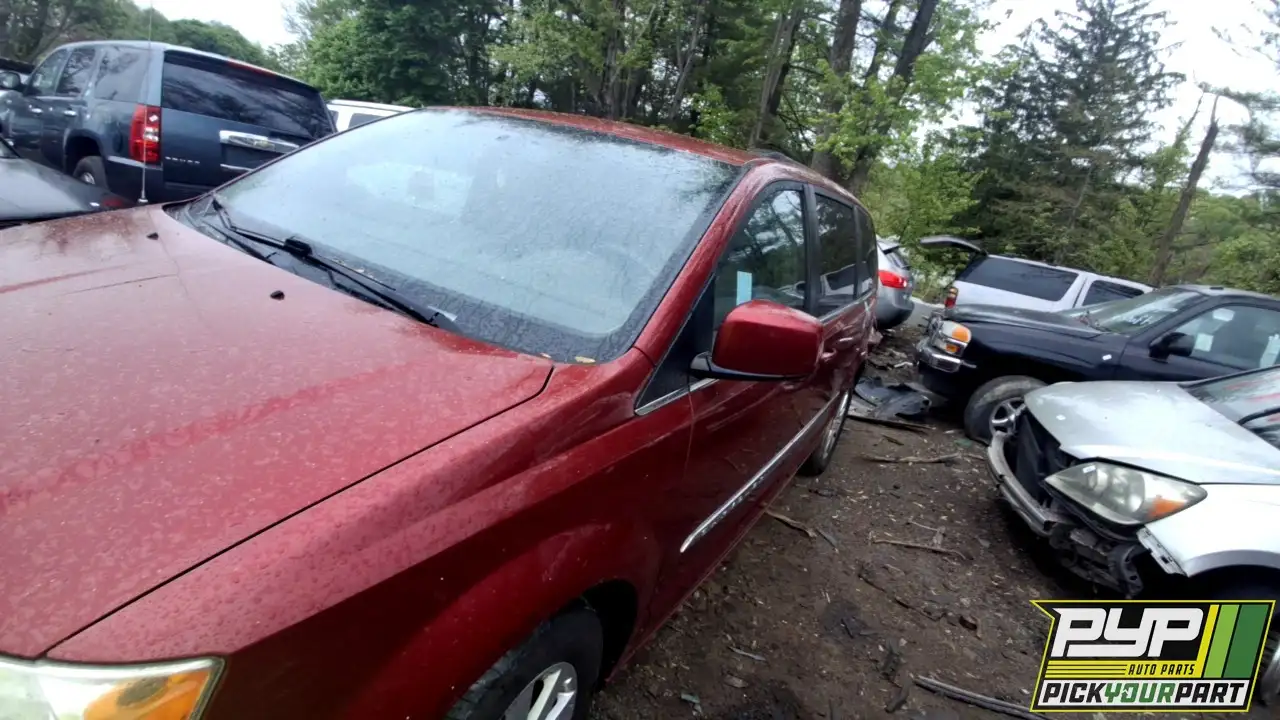 Photo of 2013 Chrysler Town & Country