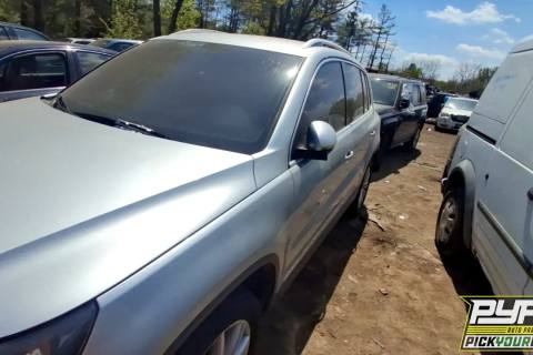 Photo of 2012 Volkswagen Tiguan