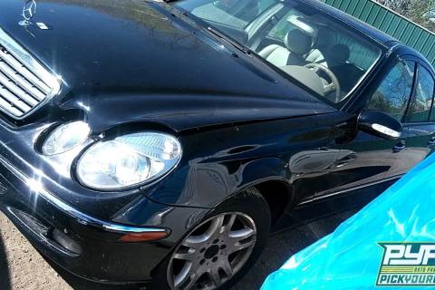 Photo of 2003 Mercedes-Benz E320
