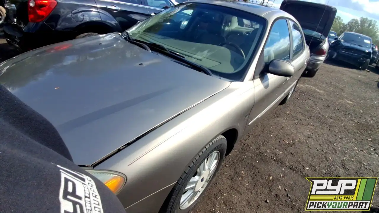 Photo of 2003 Ford Taurus