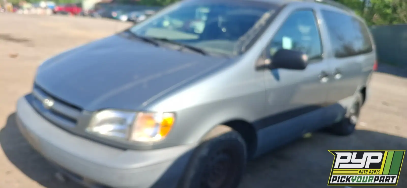 Photo of 1998 Toyota Sienna