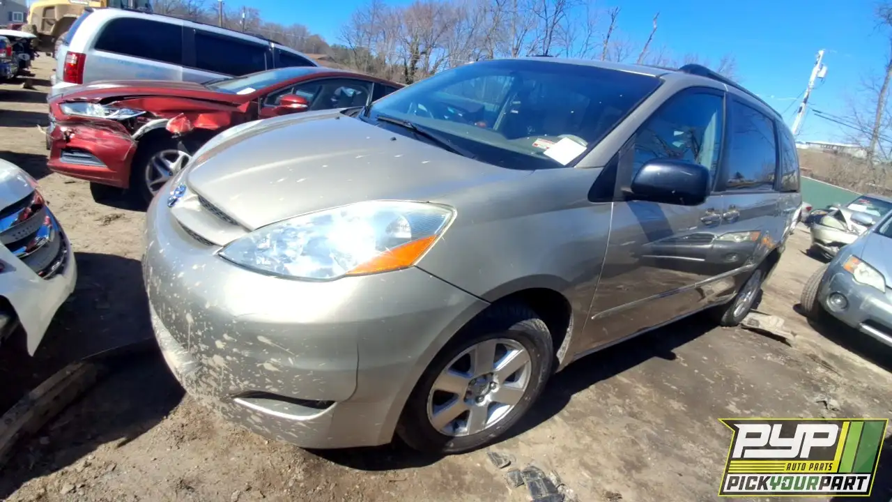 Photo of 2006 Toyota Sienna