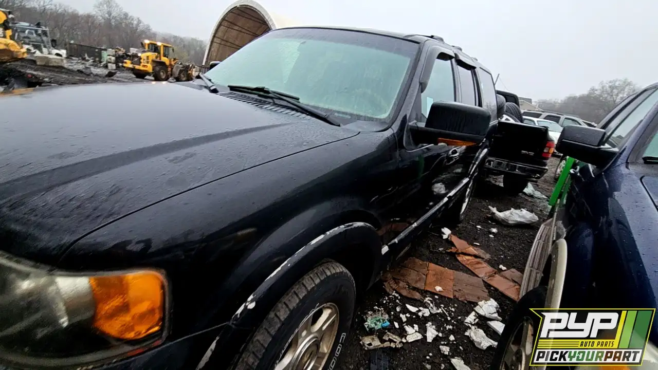 Photo of 2003 Ford Expedition