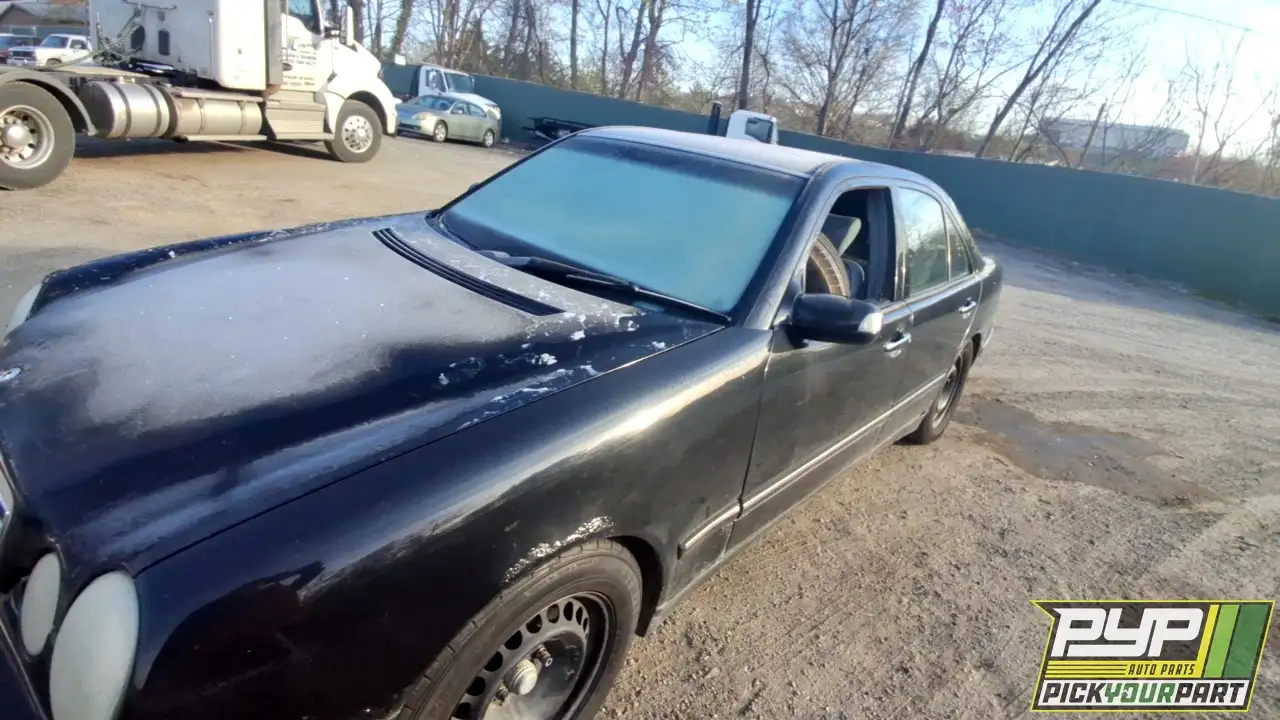 Photo of 2000 Mercedes-Benz E320