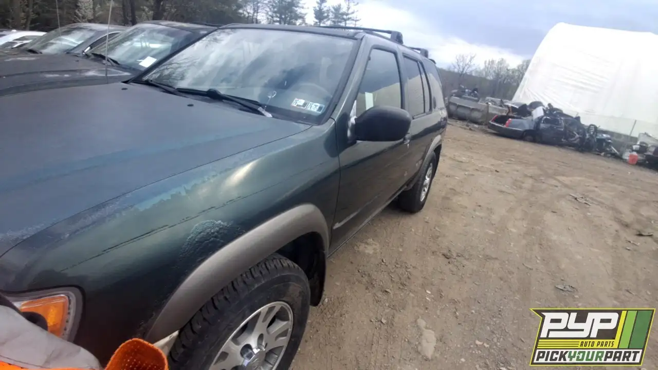 Photo of 2000 Nissan Pathfinder