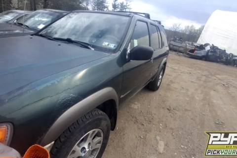 Photo of 2000 Nissan Pathfinder