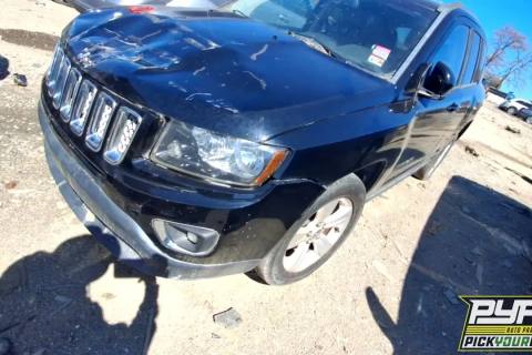Photo of 2015 Jeep Compass