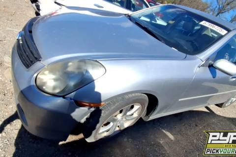 Photo of 2005 Infiniti G35