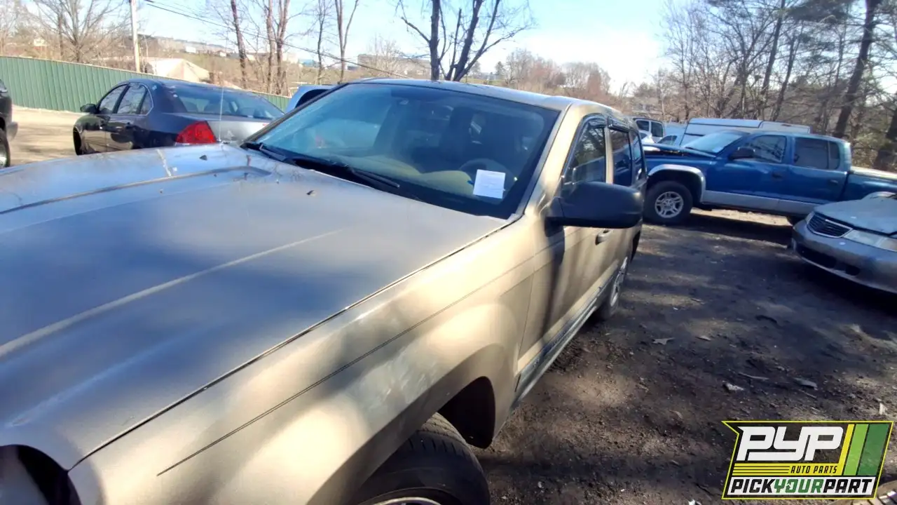 Photo of 2005 Jeep Grand Cherokee