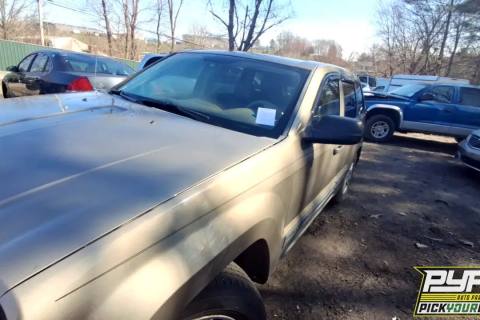Photo of 2005 Jeep Grand Cherokee