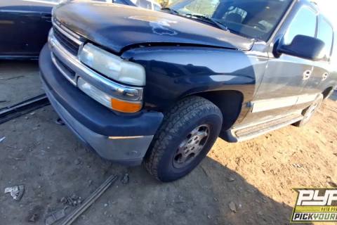 Photo of 2004 Chevrolet Suburban 1500