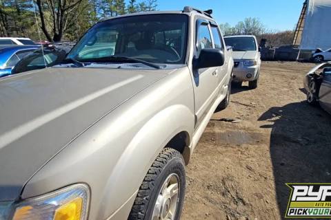 Photo of 2004 Ford Explorer Sport Trac