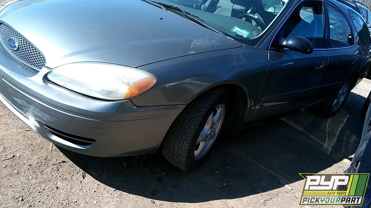 Photo of 2004 Ford Taurus