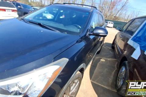 Photo of 2015 Hyundai Santa Fe