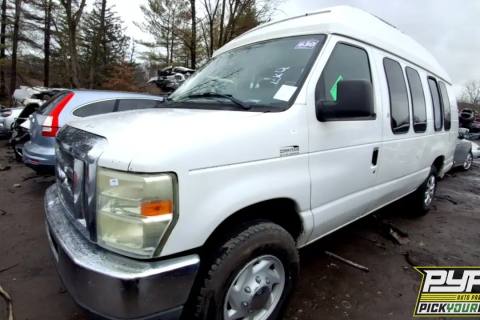 Photo of 2009 Ford E-250