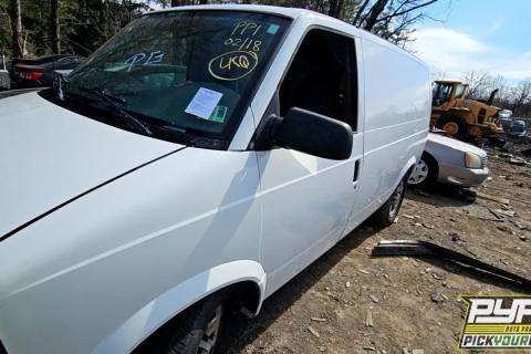 Photo of 2005 Gmc Safari