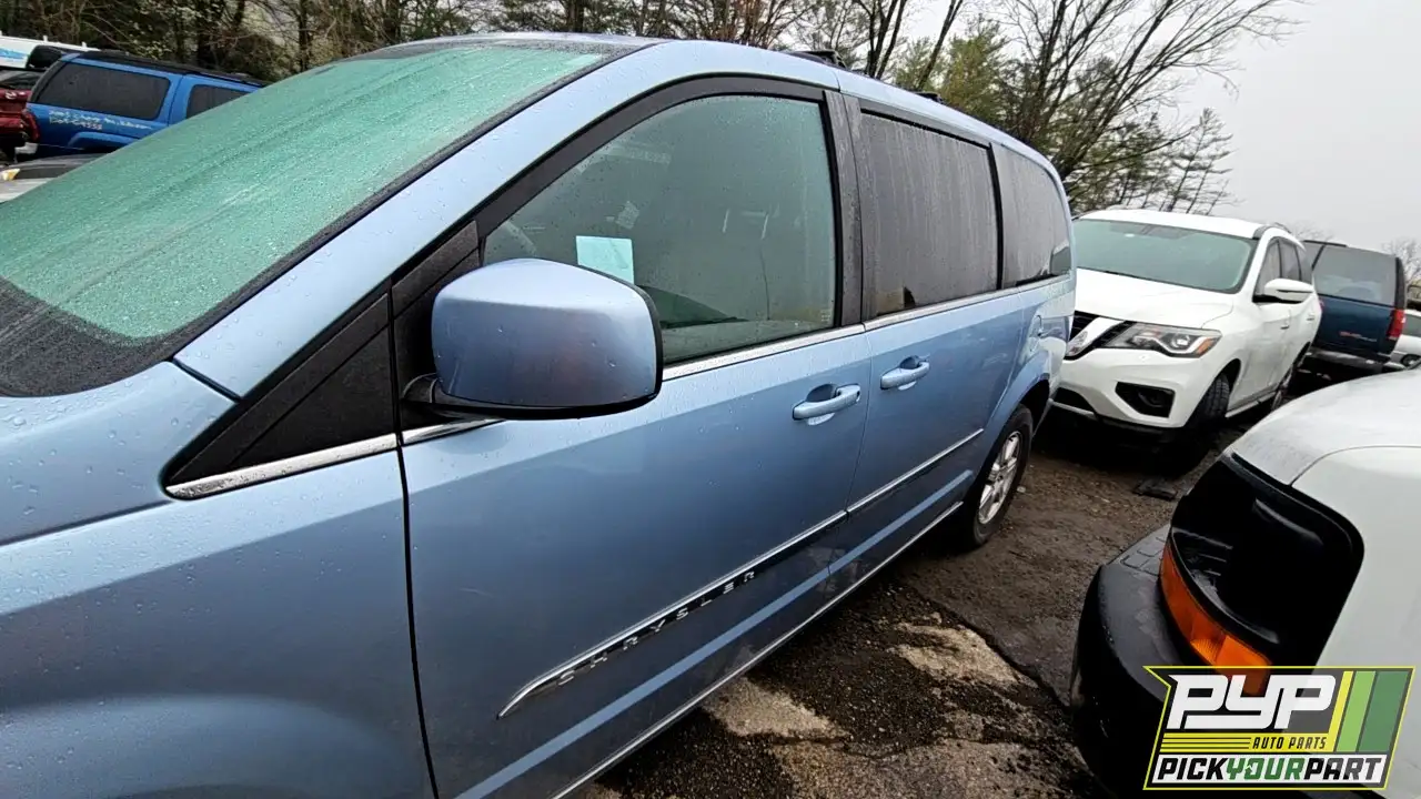 Photo of 2013 Chrysler Town & Country