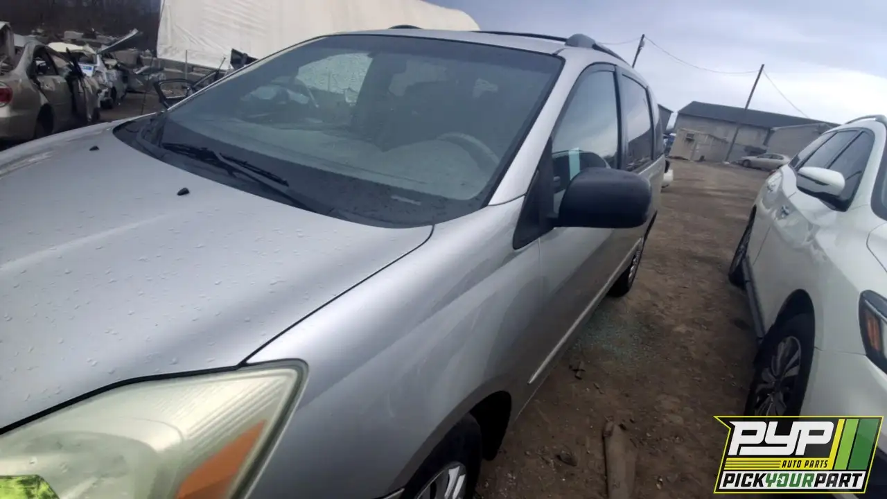 Photo of 2004 Toyota Sienna