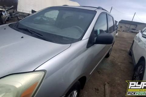 Photo of 2004 Toyota Sienna
