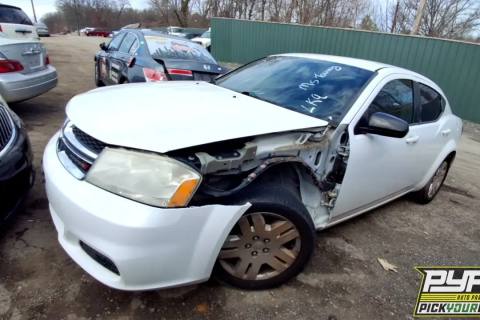 Photo of 2013 Dodge Avenger