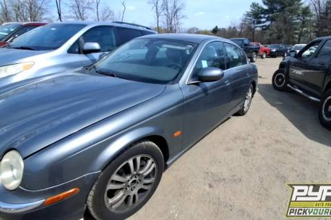 Photo of 2004 Jaguar S-Type