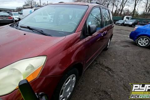 Photo of 2006 Toyota Sienna