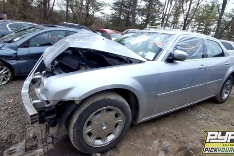 Photo of 2005 Chrysler 300