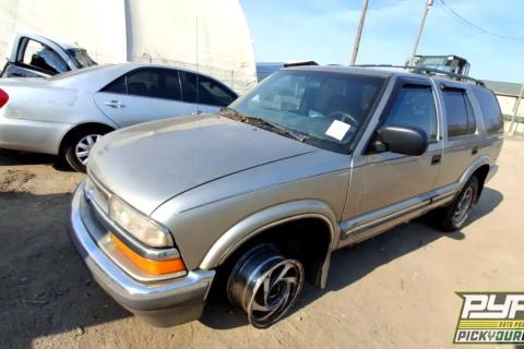 Photo of 2000 Chevrolet Blazer