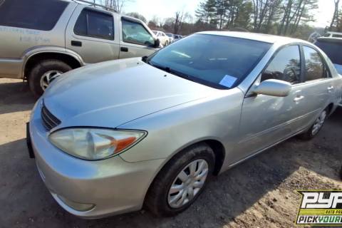 Photo of 2004 Toyota Camry