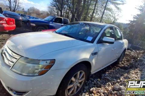 Photo of 2009 Ford Taurus