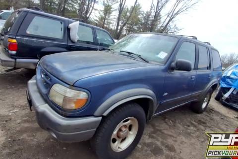Photo of 2000 Ford Explorer