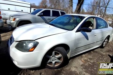 Photo of 2005 Nissan Altima