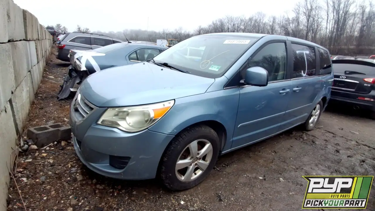 Photo of 2010 Volkswagen Routan