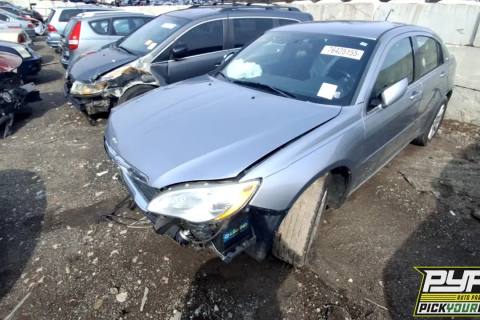 Photo of 2013 Chrysler 200