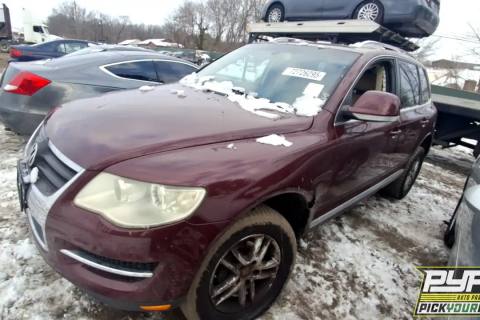 Photo of 2008 Volkswagen Touareg