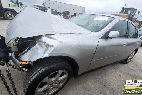 Photo of 2004 Infiniti G35
