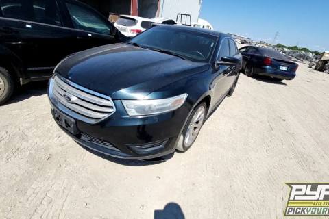 Photo of 2014 Ford Taurus