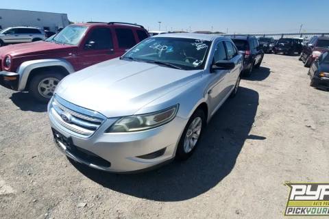 Photo of 2011 Ford Taurus