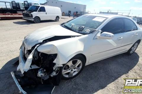 Photo of 2005 Acura Rl