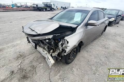 Photo of 2014 Nissan Altima