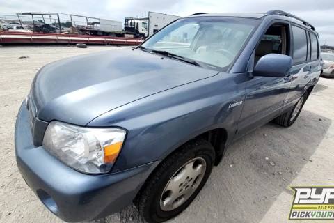 Photo of 2004 Toyota Highlander