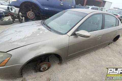 Photo of 2005 Nissan Altima