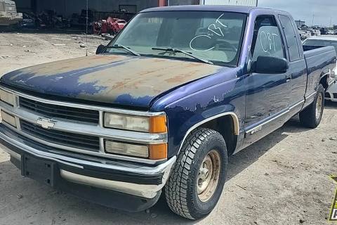 Photo of 1998 Chevrolet C1500