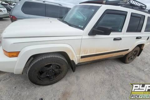 Photo of 2010 Jeep Commander