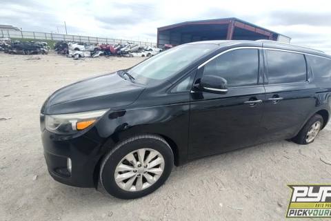 Photo of 2015 Kia Sedona